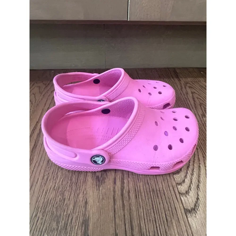 CROCS keep your